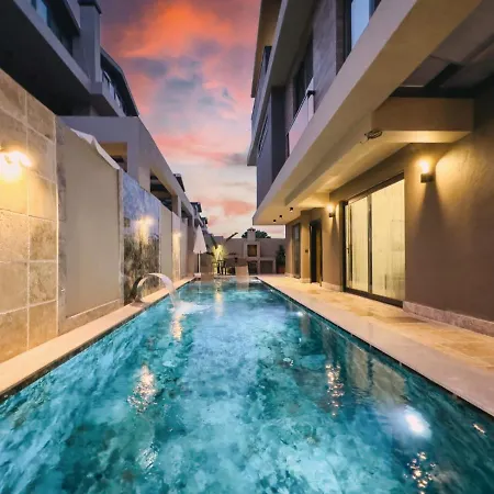 Luxurious W Pool Sauna Patio In * 费特希耶