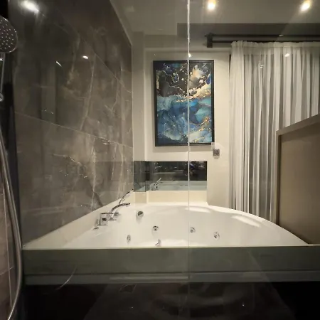 别墅 Luxurious W Pool Sauna Patio In *